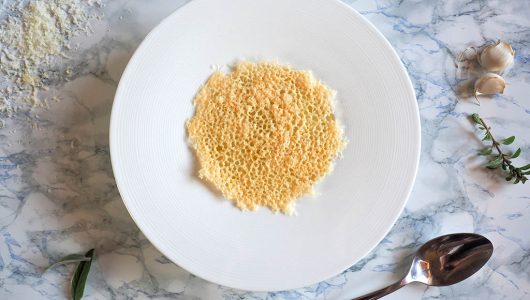 Crema di verdure con cialda al parmigiano reggiano Vacche Rosse