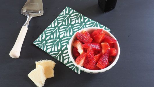 Fragole,-Parmigiano-Reggiano-Vacche-Rosse-e-Aceto-(4)