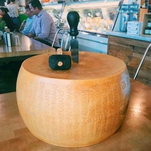 apertura forma di parmigiano reggiano