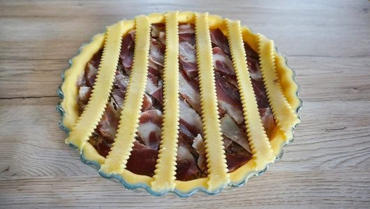 Torta salata al Parmigiano Reggiano Vacche Rosse, radicchio e pancetta (5)-2